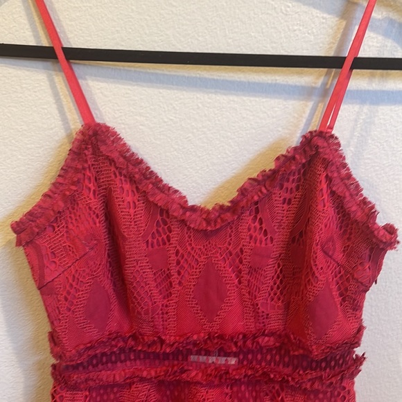 NWT Foxiedox Gloria lace mini dress in raspberry red - Picture 6 of 10